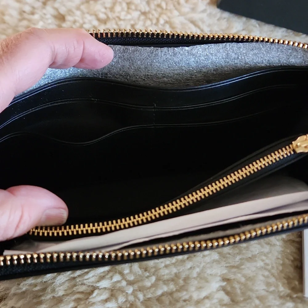 NWT IOB Coach Black Smooth Leather Slim Accordian Zippered Wallet 🖤💛🎁 - Picture 8 of 16